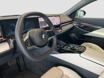 BMW 520 - 7