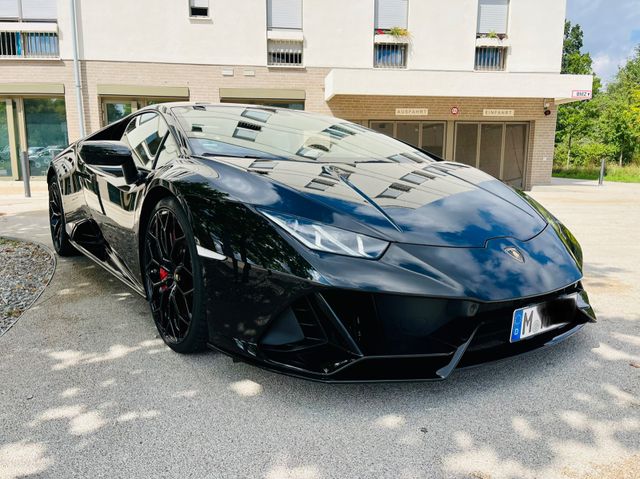 Lamborghini Huracán EVO Black Edition Lift Kamera Garantie