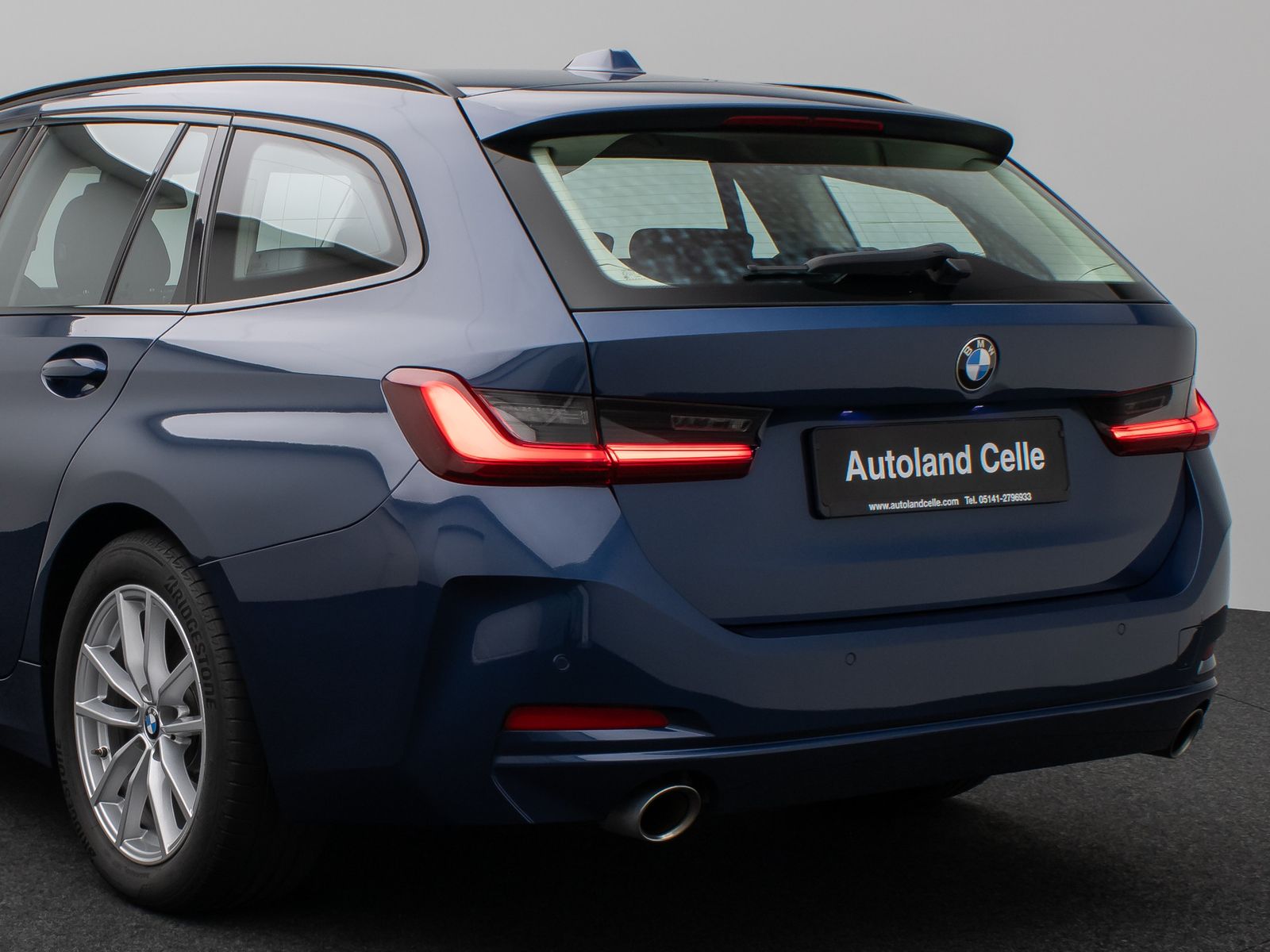Fahrzeugabbildung BMW 318i DAB CockPit+ Widscreen Geschwindigkeitsreg