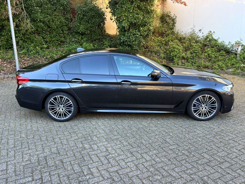 Image of BMW 540