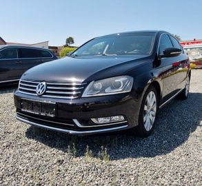 Volkswagen Passat - 2