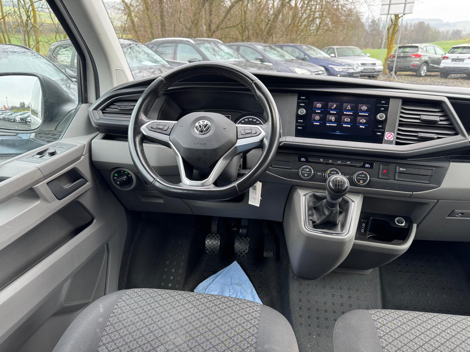 Volkswagen T6.1 2.0 TDI *CARAVELLE*9-SITZER*NAVI*APP-CONNEC