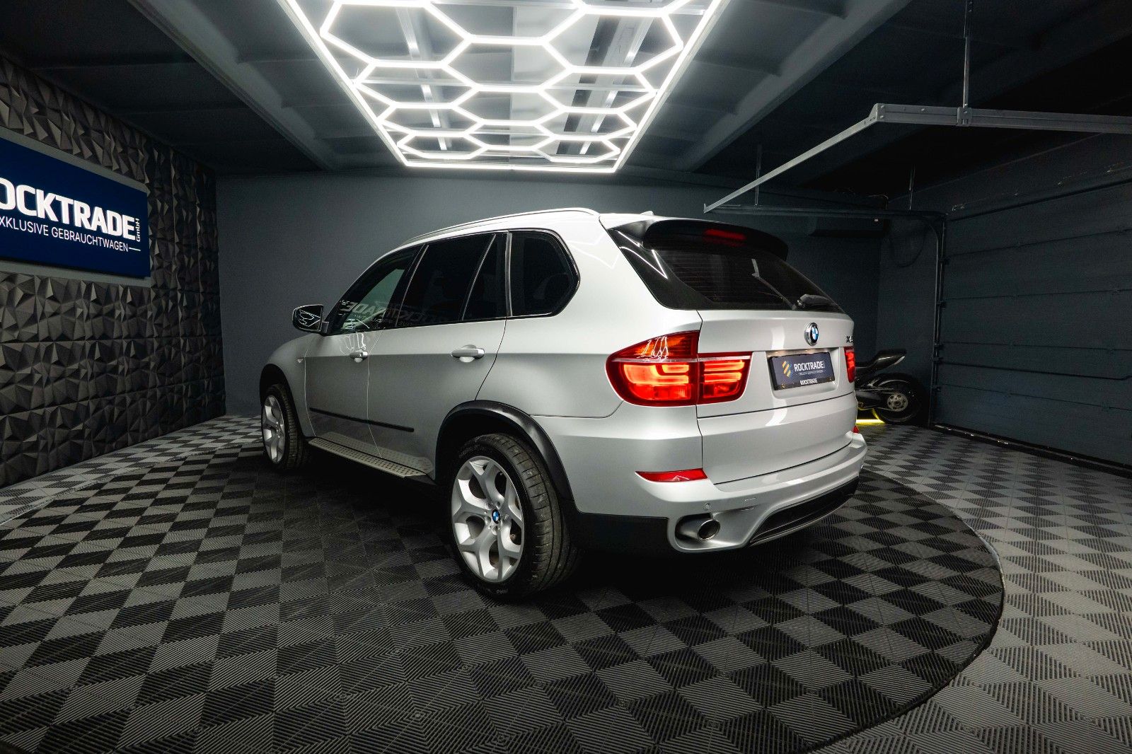 Fahrzeugabbildung BMW X5 xDrive 30d M Sport *TÜV NEU*Xenon*Facelift*