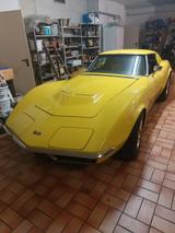 Corvette C3 - Corvette mit Benzin-Antrieb: Gelb