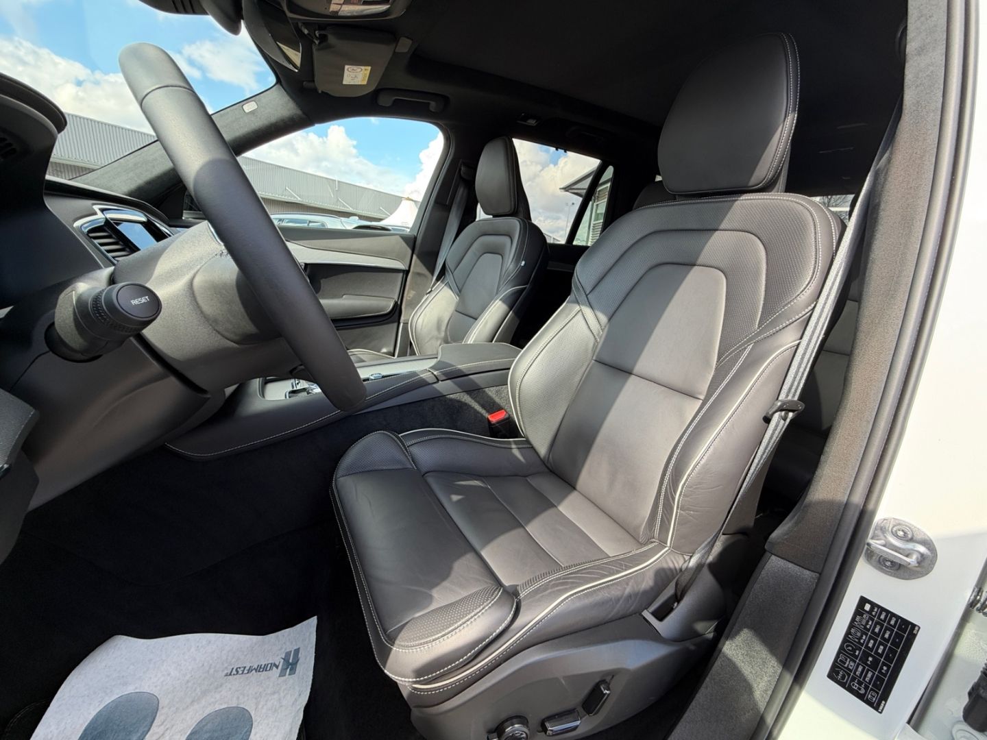 Volvo XC90 Ultra Dark Recharge Plug-In Hybrid AWD 7-Si foto 11