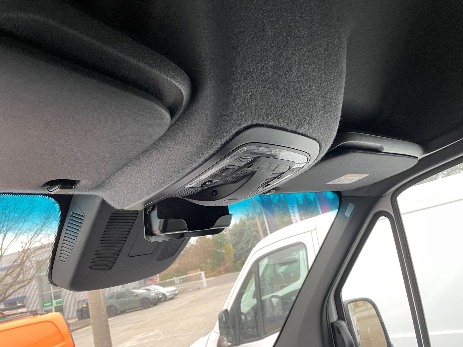 Fahrzeugabbildung Mercedes-Benz Sprinter 319 Kasten SELECT L4H2 4x4 LED AHK DIST