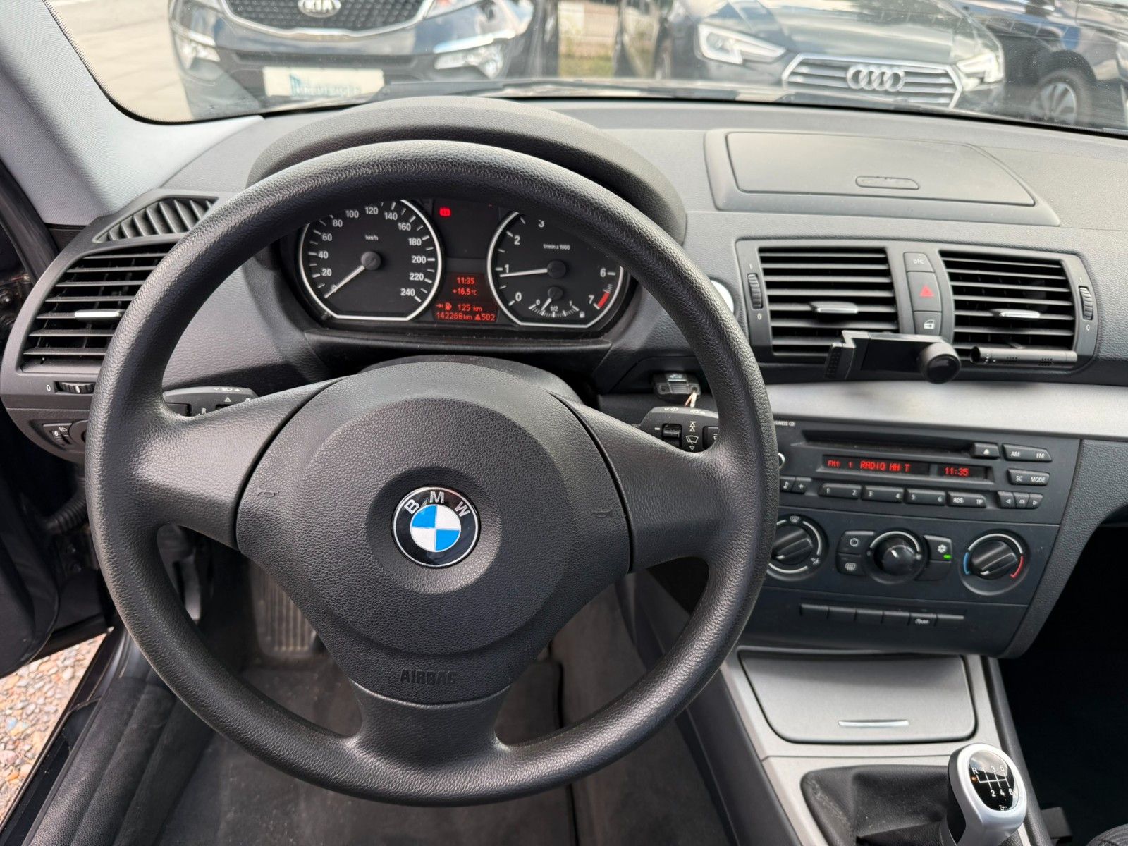 Fahrzeugabbildung BMW 116i