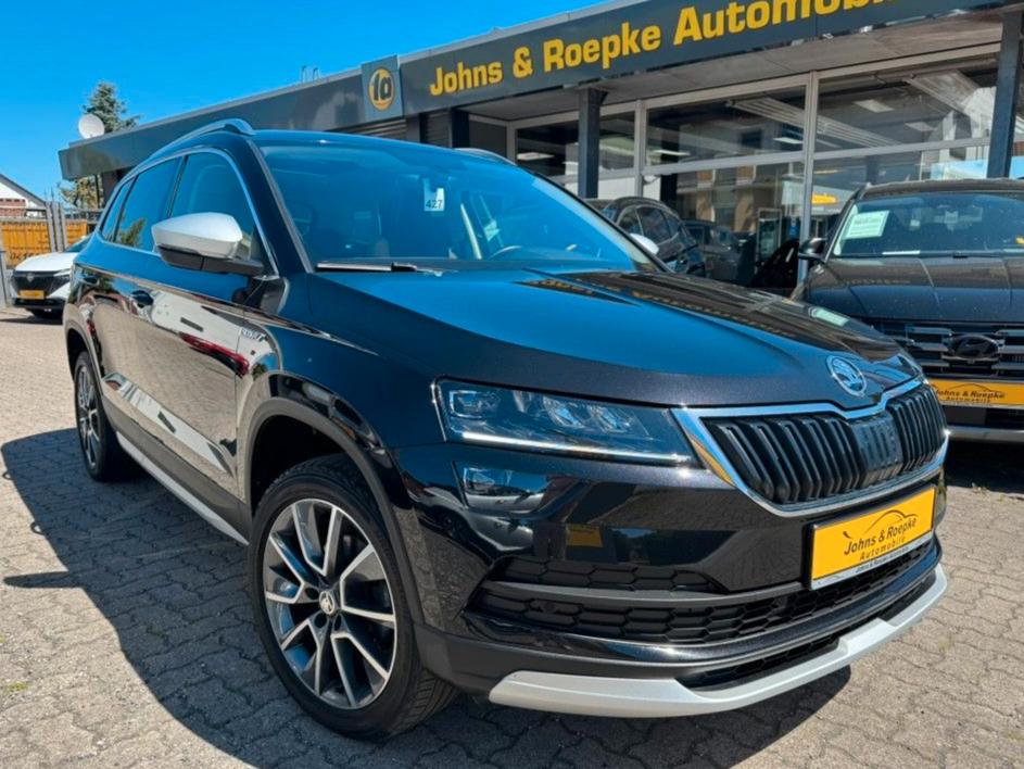 Skoda Karoq Scout 1.5 TSI Automatik / PANO/SCHIEBEDACH