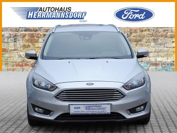 Fahrzeugabbildung Ford Focus 1.5 TITANIUM+AHK+WINTER-PAKET+KEYFREE+NAVI