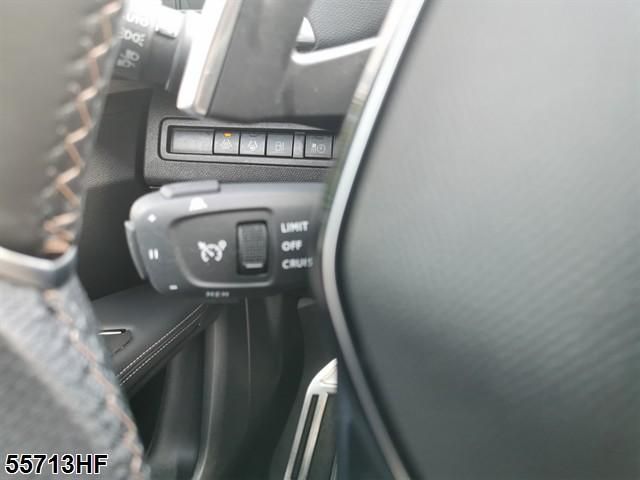 Fahrzeugabbildung Peugeot 3008 1.6 Hybrid4 300 (Plug-In), GT