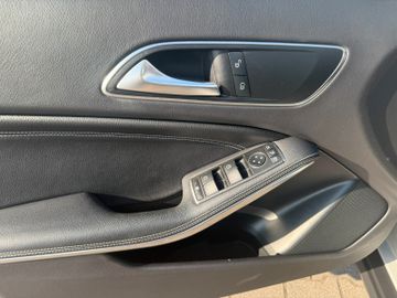 Mercedes GLA 180 - 9