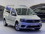 Volkswagen Caddy Maxi-DSG-Behindertengerecht - Volkswagen Caddy: Volks