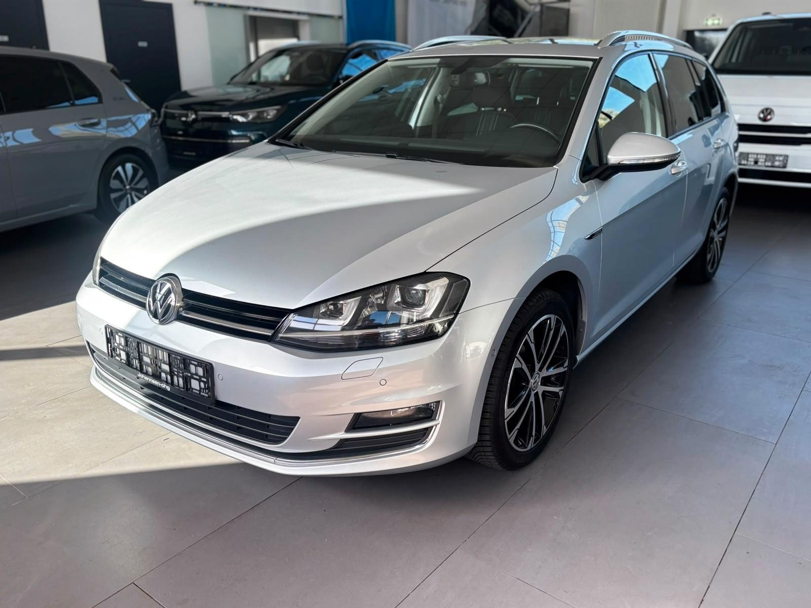 Volkswagen Golf VII Variant Club & Lounge KLIMA/NAVI/XENON