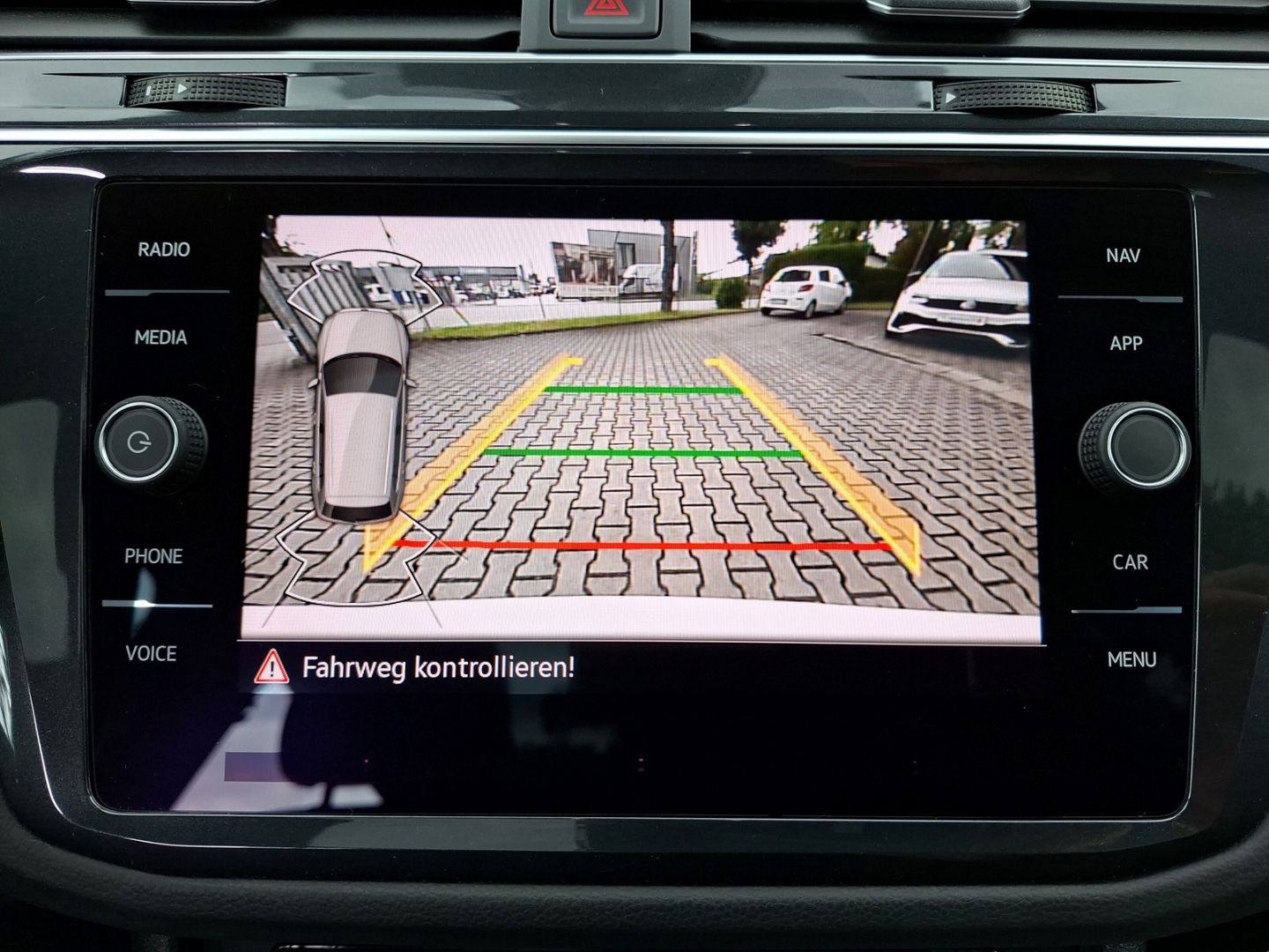 Tiguan 2.0 TSI DSG R-Line 4Motion *AHK*PANO*LEDE