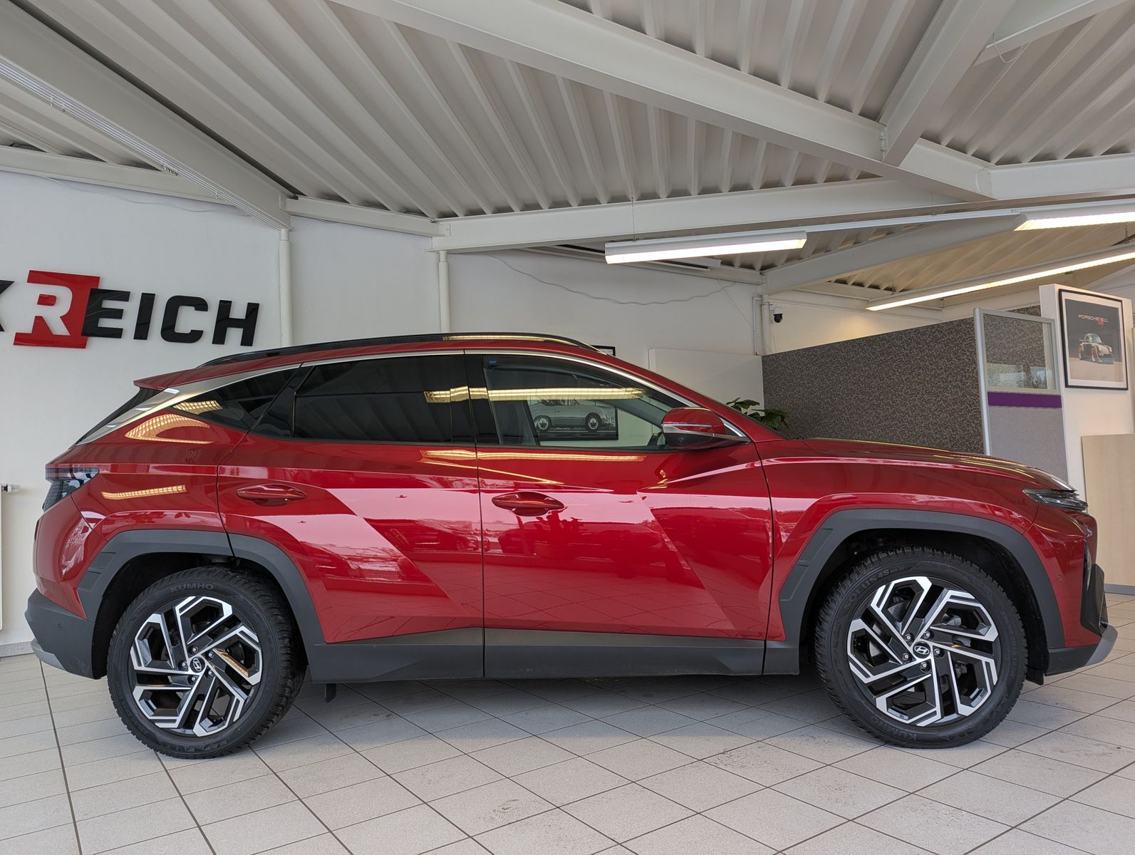 HYUNDAI Tucson 1.8 T-GDI Prime Mild-Hybrid 4WD Pano AHK - Image 8