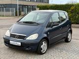 Mercedes-Benz A 140 CLASSIC. 1 Hand.Klima.Tüv-Neu - blaue Mercedes-Benz A 140