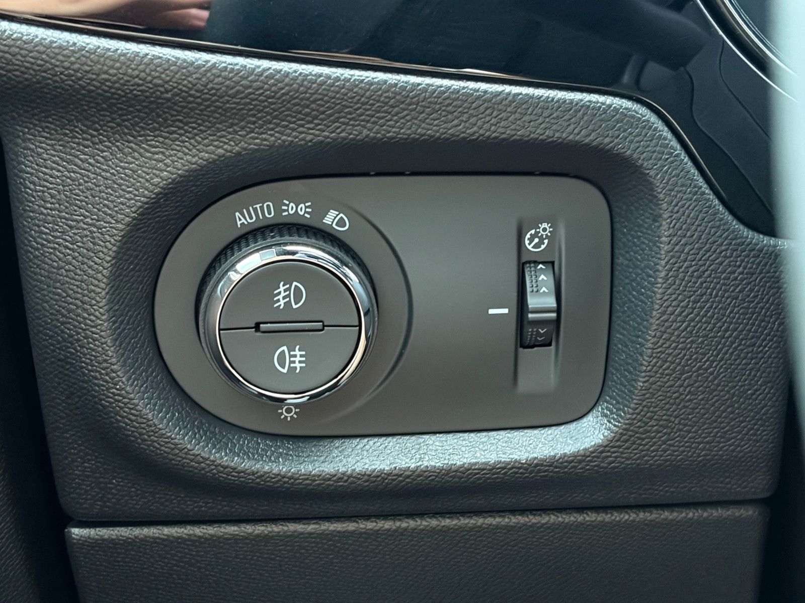 Fahrzeugabbildung Opel Corsa F GS 1.2 Turbo ACC LHZ LED Navi CarPlay