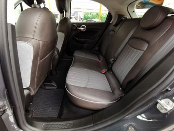 Fiat 500X 1,4 MAir Lounge mit Xenon Navi T-Leder SHZ