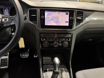 Fotografie 16 des VW Golf Sportsvan 1.5 TSI ACT OPF DSG Join AHK ACC