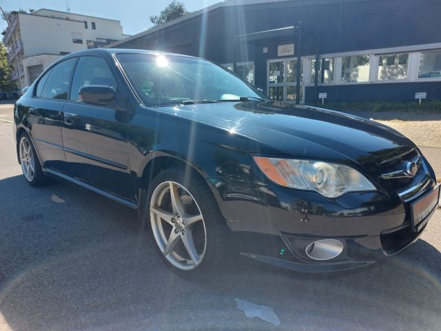 Subaru Legacy 2.5i *Automatik *Leder*Schiebedach*Sitzhz