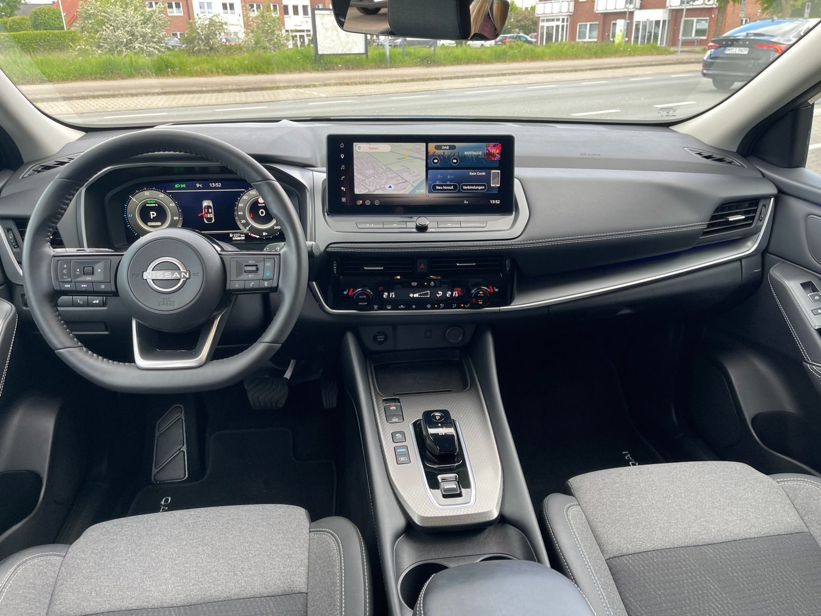 Fahrzeugabbildung Nissan Qashqai 1.5 e-Power N-Connecta Technikp./Winterp