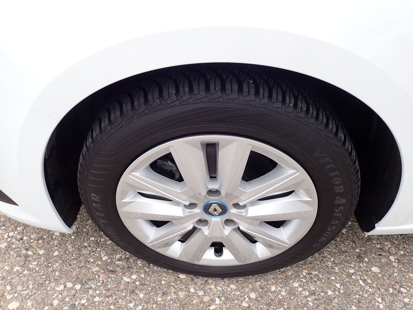 Fahrzeugabbildung Renault Megane E-TECH Grandtour Equilibre E-TECH PLUG-IN