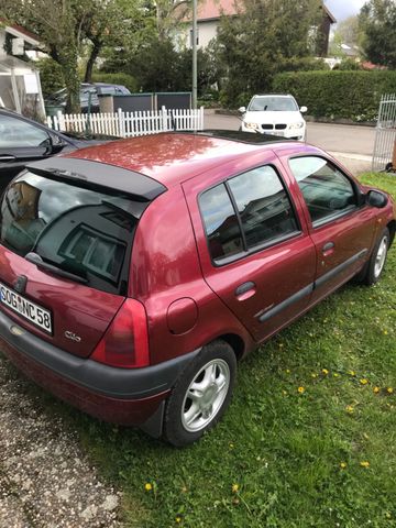 Renault Clio 1.2 16V Authentique Authentique