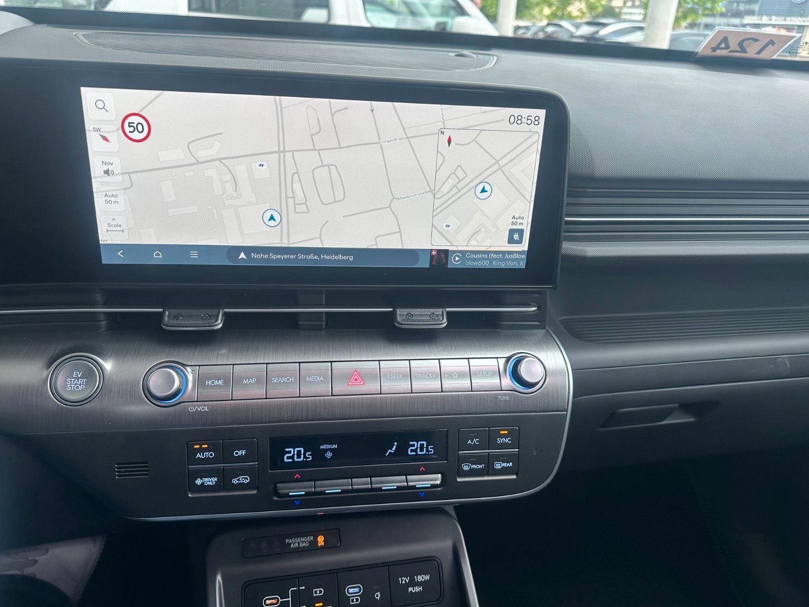 Fahrzeugabbildung Hyundai Kona El. Prime 65,4kWh Sitzp/Glasdach/360°!