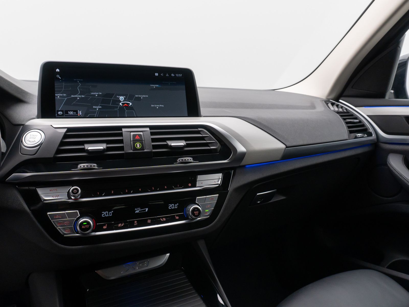 Fahrzeugabbildung BMW X3 xD20d xLine DAB HUD ACC Alarm Sportsitz 19Zol