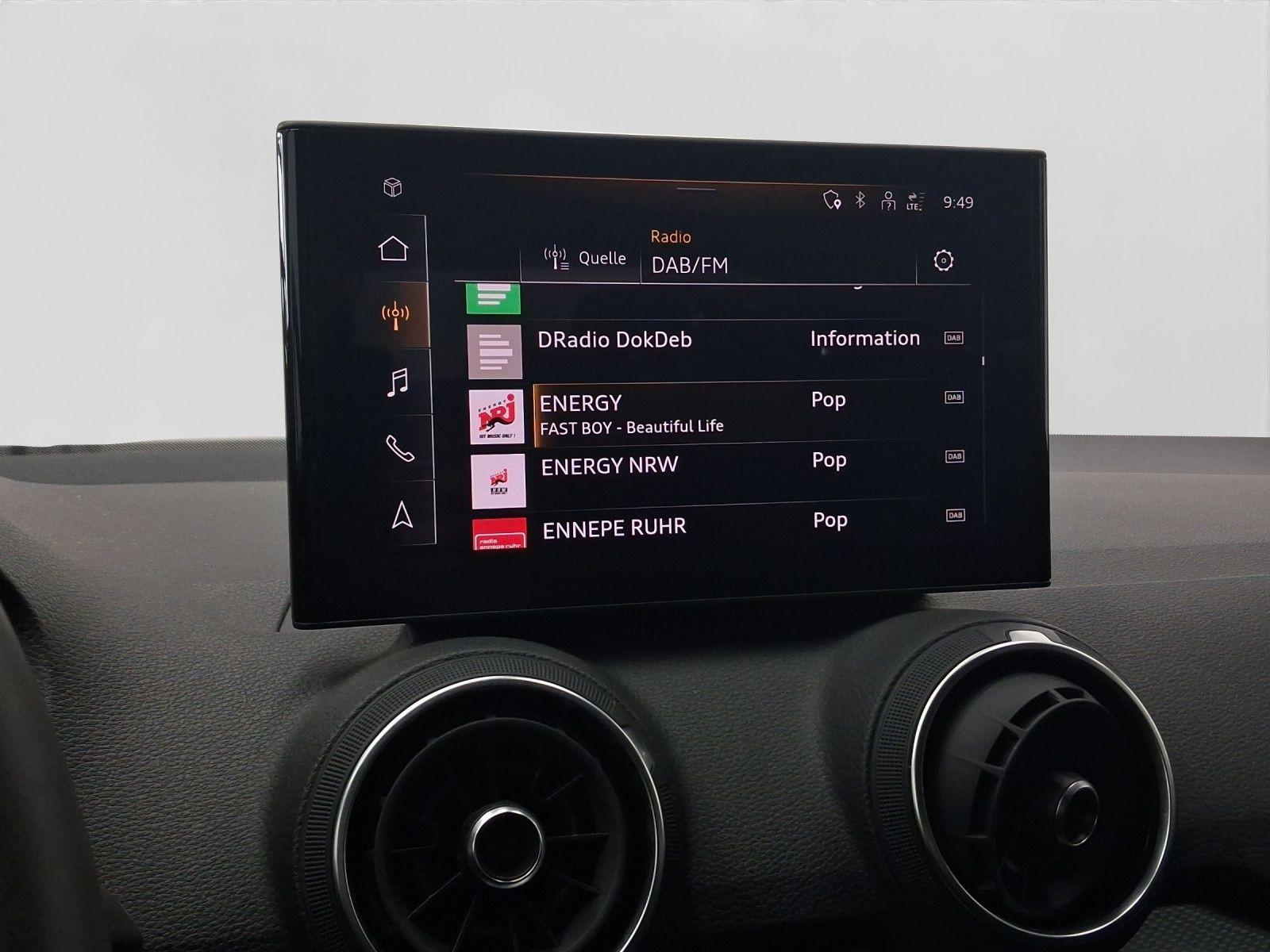 Audi Q2 30 TFSI AHK ST.HEIZ LM18 NAVI, миниатюра 14