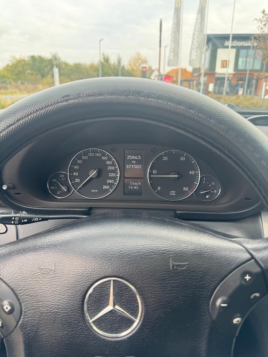 Mercedes-Benz C220 2006 — photo 9