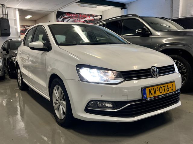 Volkswagen Polo 1.4 TDI 5-DOORS NAVI CLIMA BJ-16 EURO-6