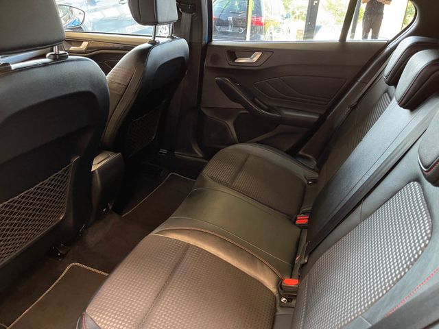 Ford Focus Lim. ST-Line 5-Türer Aut.*LED*NAVI*ACC*B&O