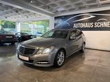 Mercedes-Benz E 220 E T-Modell E 220 CDI BlueEfficiency - Mercedes-Benz E-Klasse: Cdi