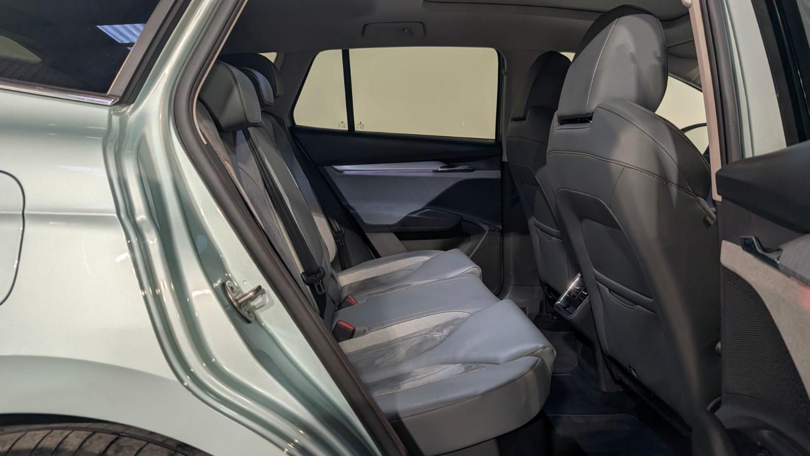 Skoda Enyaq 80 Lounge ACC*HUD*KAM*PANO*MEMO*W-PUMPE