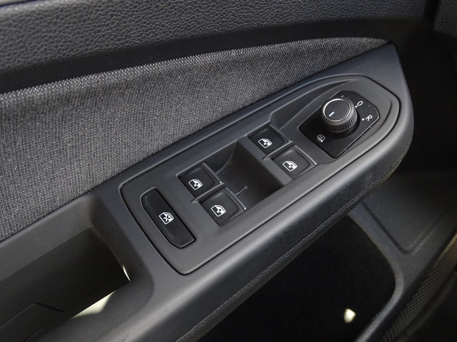 Volkswagen Golf VIII Variant 2.0 TDI Life LED Navi PDC DAB, миниатюра 23