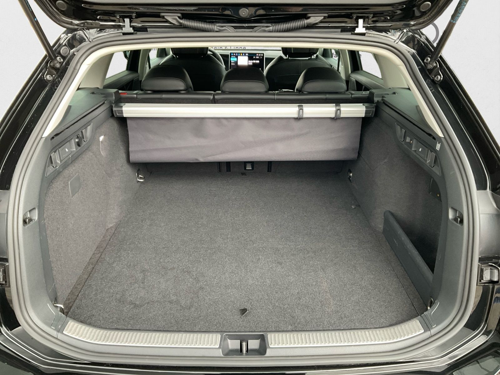 Volkswagen Passat - Bild 17