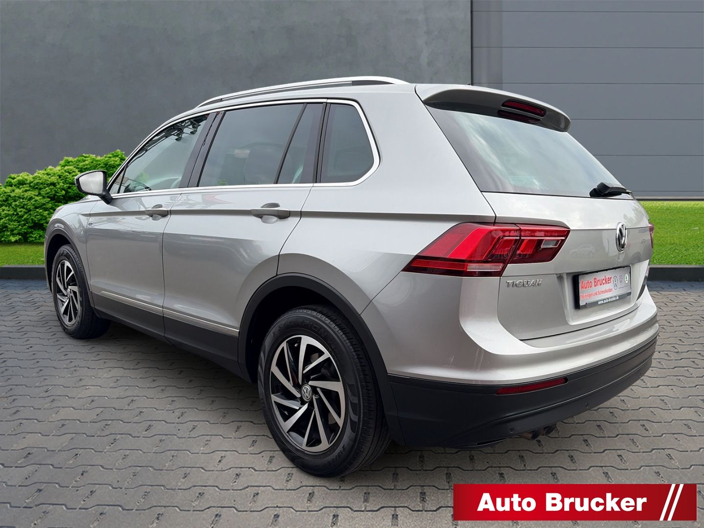 Volkswagen Tiguan 2.0 TDI+AHK+NAVI+SHZ+3-ZONEN-KLIMA+Metall imagem 3