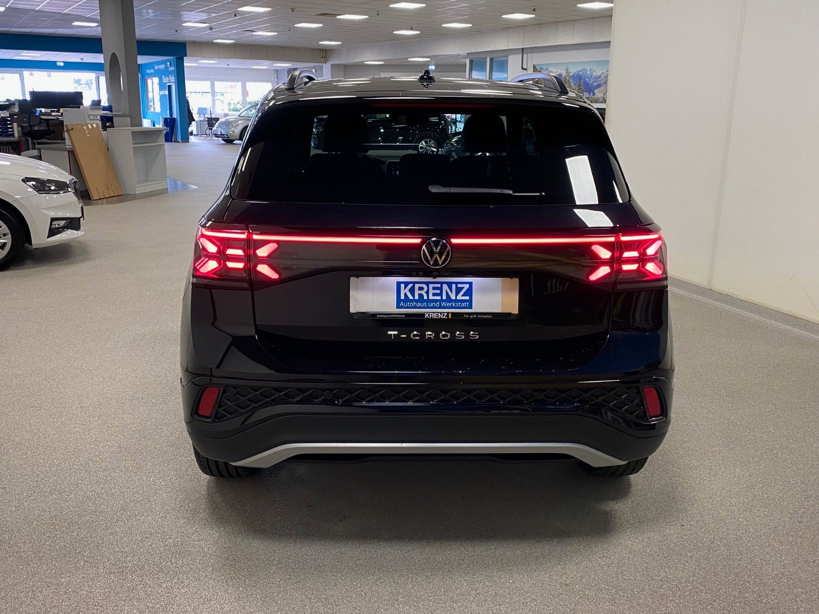 Fahrzeugabbildung Volkswagen T-Cross 1.0 TSI DSG R-Line+NAVIGATION+MATRIX+ACC