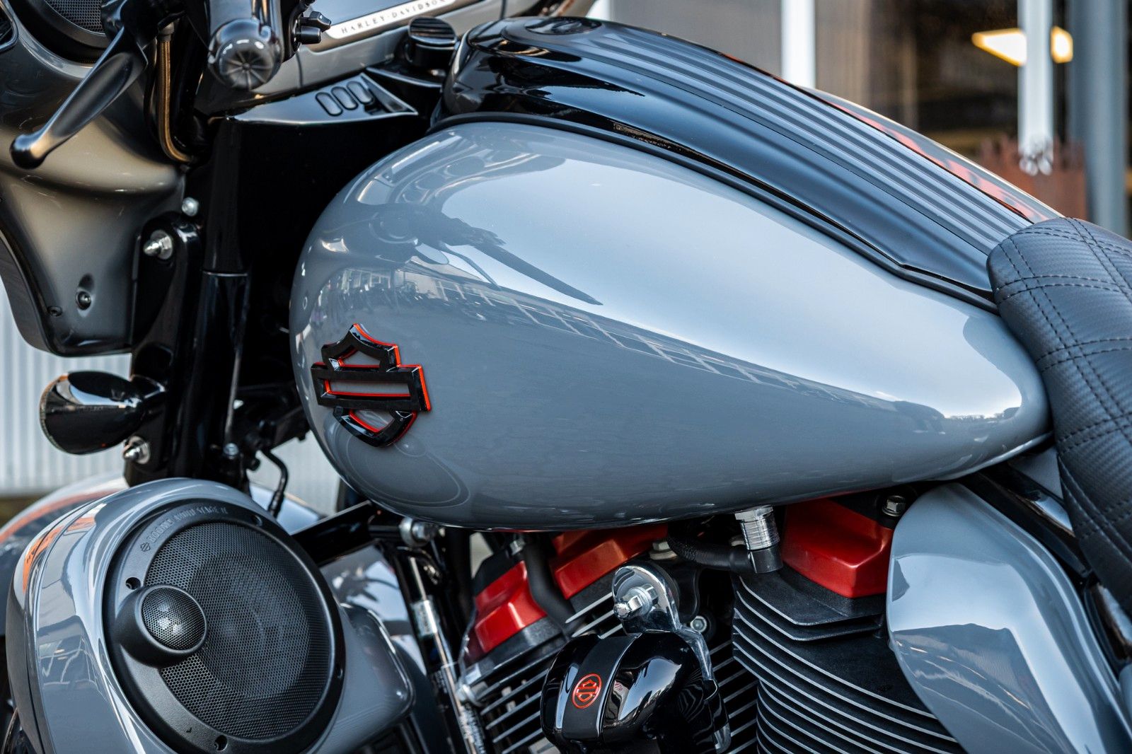 Fahrzeugabbildung Harley-Davidson FLHXSE CVO STREET GLIDE 117 cui - Jekill -