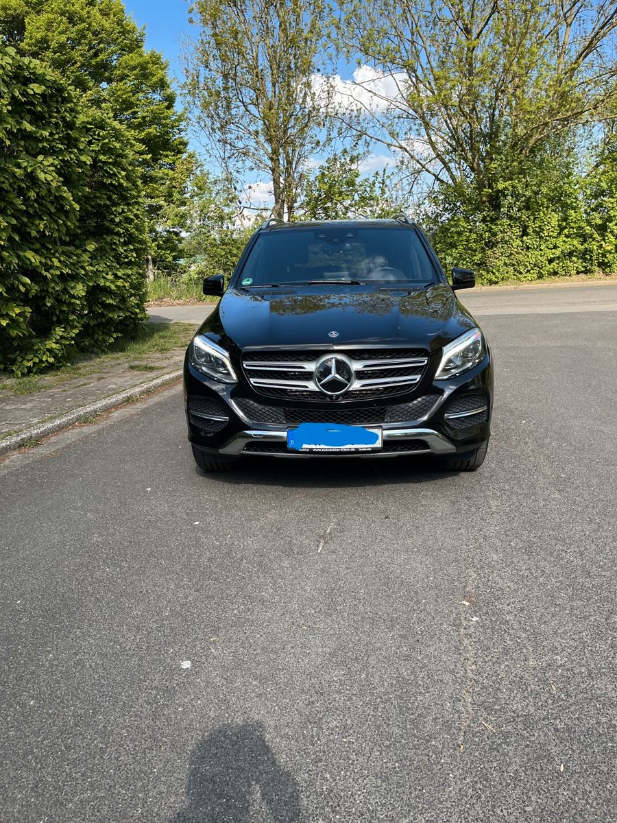 MERCEDES-BENZ GLE350d4MATIC,9G,AHK,Leder,Pano,Standheiz