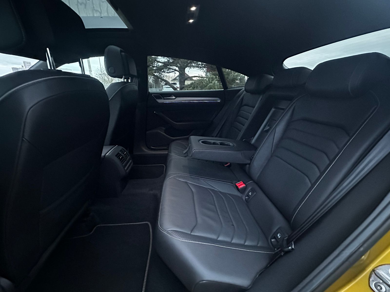 Fahrzeugabbildung Volkswagen Arteon R-Line