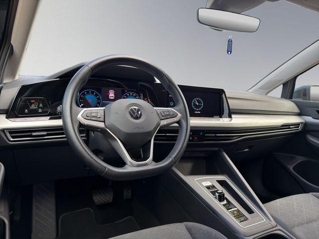 Golf VIII 1.0 eTSI Life DSG NAVI ACC STANDHZ LED