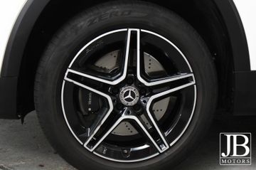 Fahrzeugabbildung Mercedes-Benz GLB 250  4Matic Night Panorama 360° Burmester
