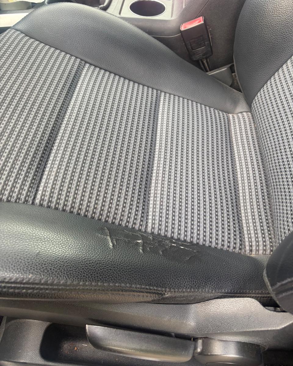 Mercedes-Benz B170 2005 — interior