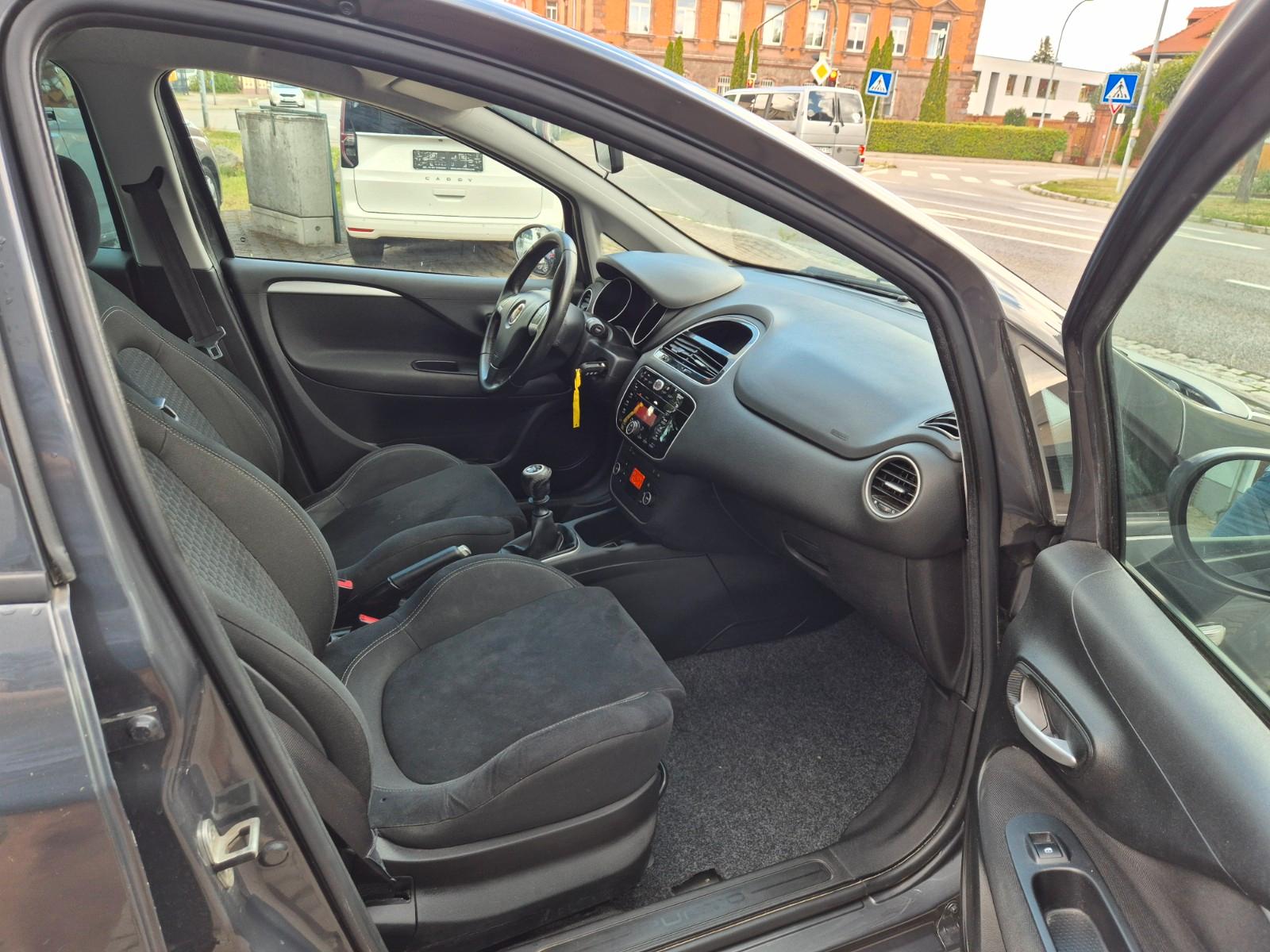 Fiat Punto 1.2 Lounge,Navi,Klimaaut,TÜV neu