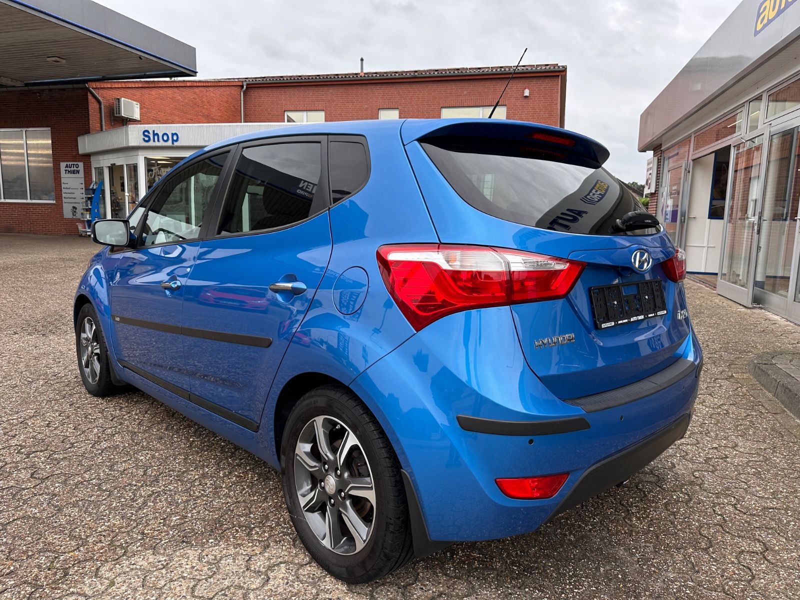 Fahrzeugabbildung Hyundai ix20 blue Passion 1.4 Pano/Kamera/Navi/SHZ/GRA