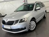 Skoda Octavia 1.6 TDi Combi **Navi*ACC*SHZ*PDC** - Skoda Octavia mit Diesel-Antrieb: Kombi, 1.6