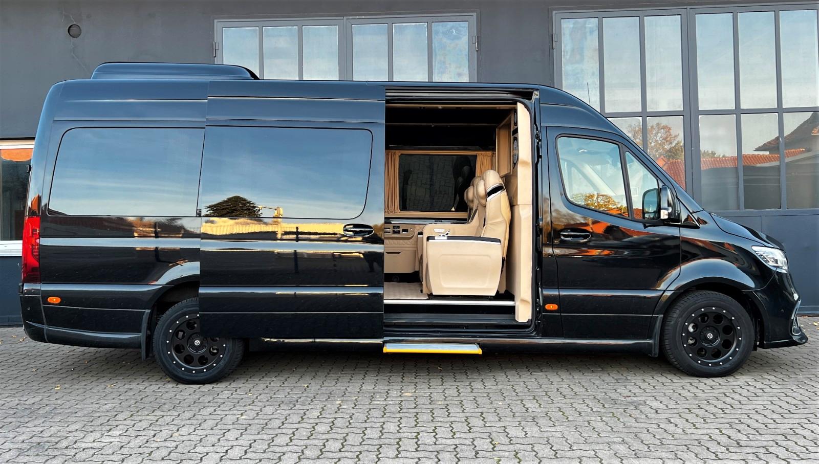 Mercedes-Benz Sprinter 319 Luxury VIP Shuttle-Edi. Leather TV