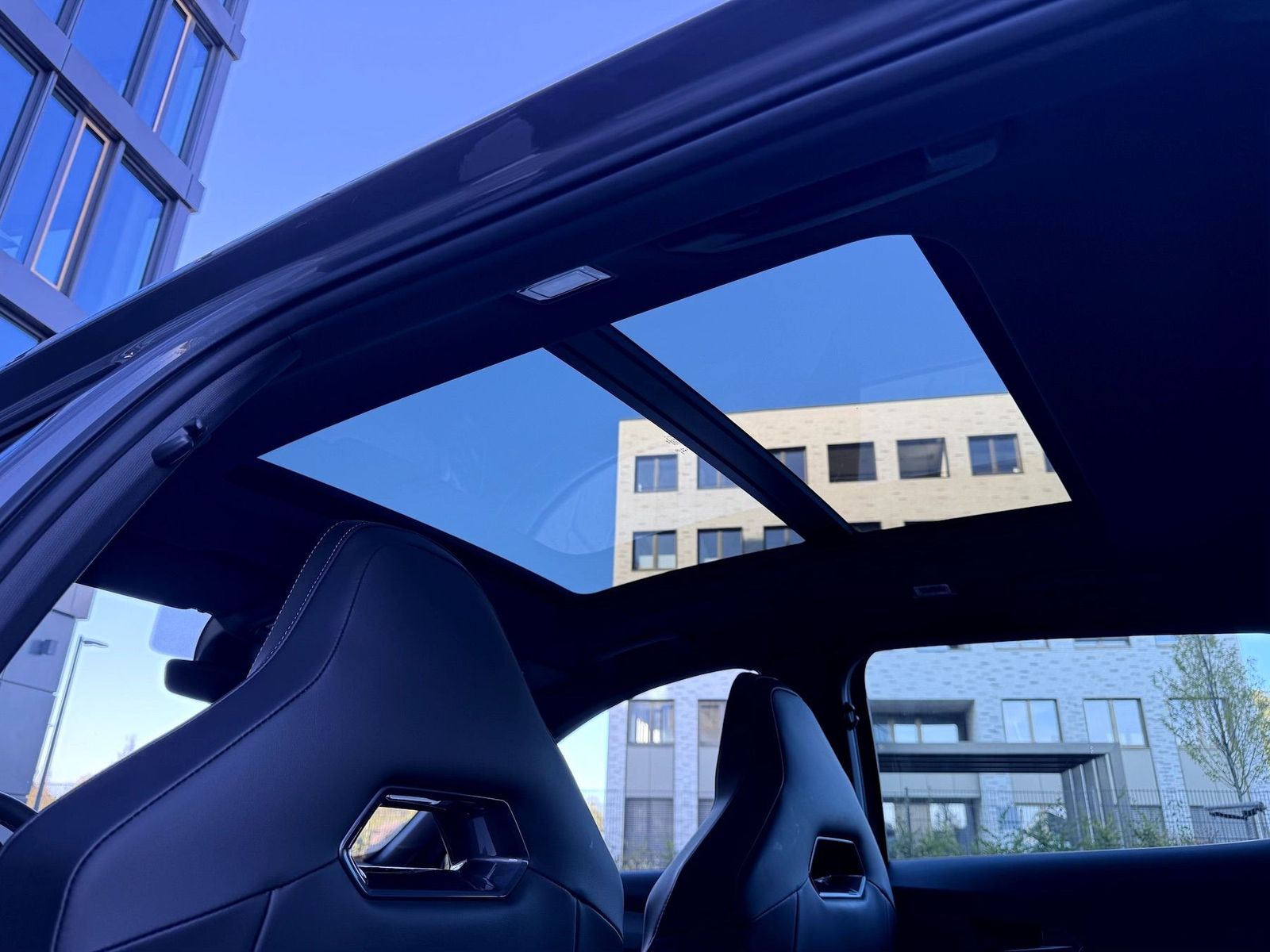 Fahrzeugabbildung CUPRA Formentor VZ 2.0 TSI DSG 4Drive 360°|PANO|KW V3